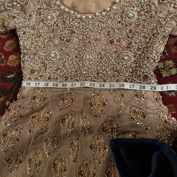 Gold Pakistani Wedding dress - Picture 10 of 16